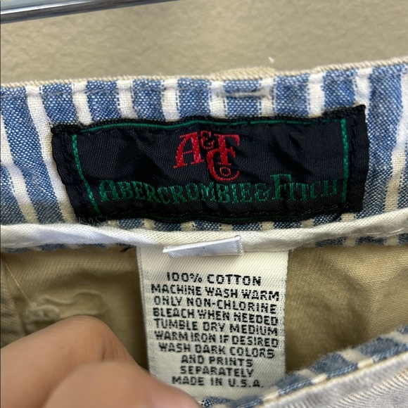 Abercrombie & Fitch Tan Women's Cargo Shorts - Picture 3 of 5